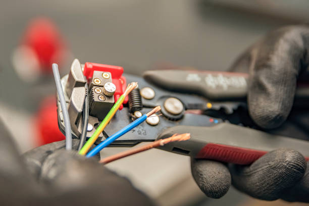 Best Emergency Electrician Near Me  in Indian River, MI